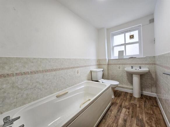 1 bed Apartment for sale Image 11