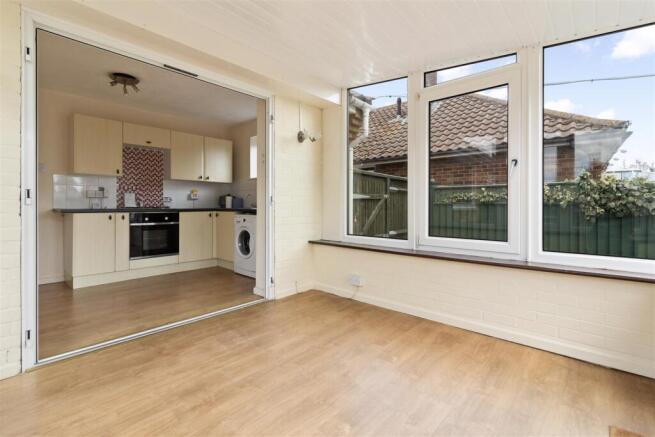 conservatory/Kitchen