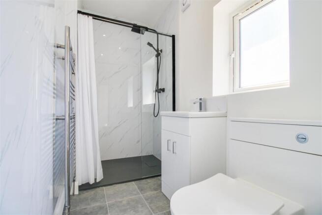3 bed Semi-Detached for sale Image 6