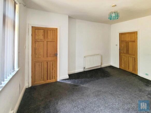 2 bed Terraced to rent Image 6