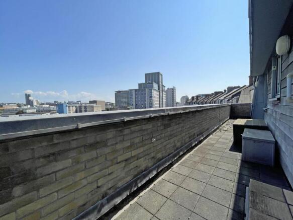 1 Millbay Road, Plymouth photo 4
