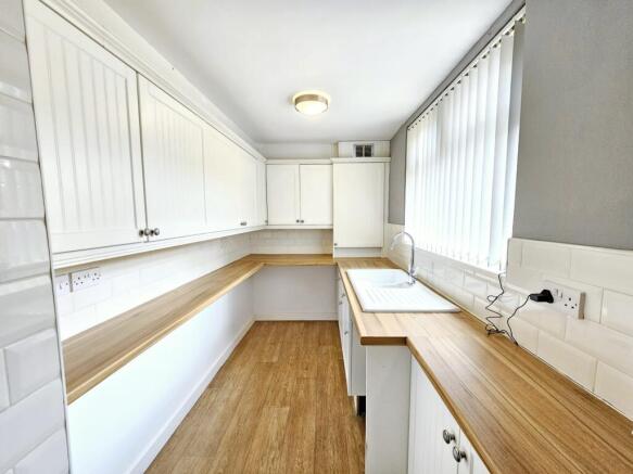2 bed Terraced for sale Image 4