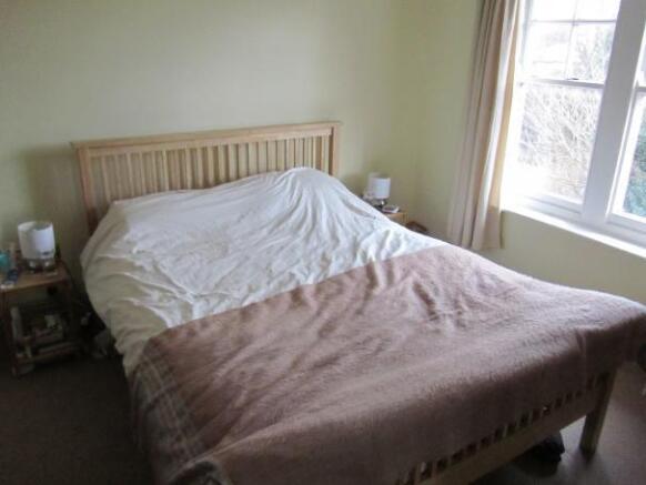 BEDROOM 2