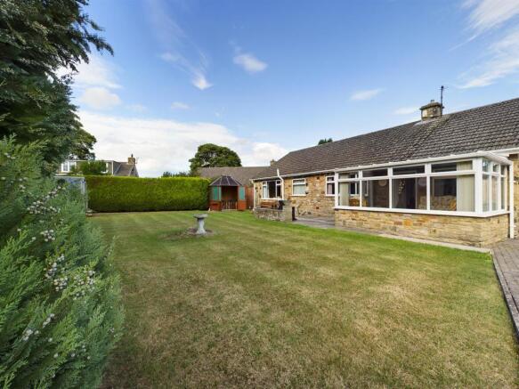 Rear Garden 1.jpg
