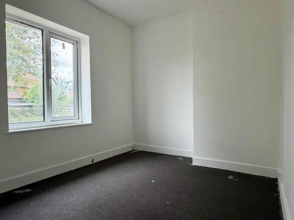 3 bed Semi-Detached for sale Image 6