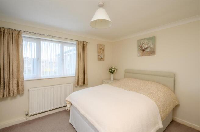 3 bed Semi-Detached for sale Image 7