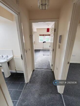 1 bed Flat to rent Image 10