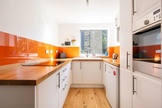 Tenbury Close, E7