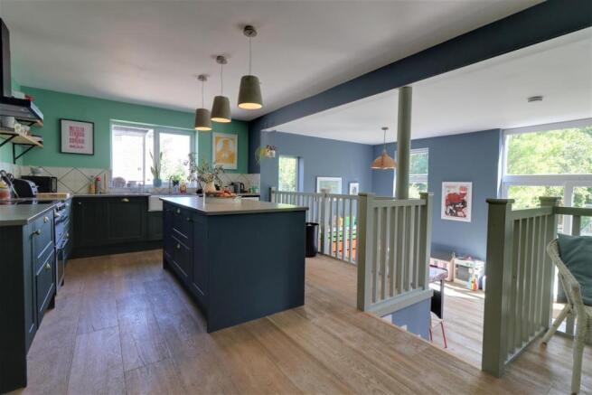 LIVING/DINING/KITCHEN