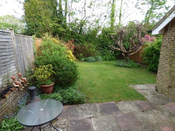 138_21 Burrell Green Garden 1.jpg