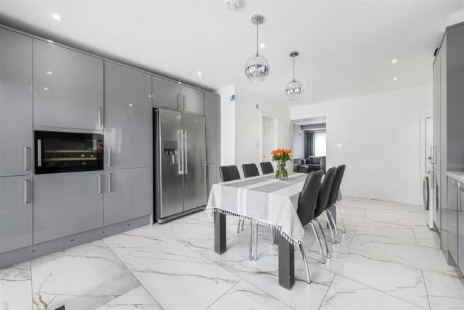 Benhill Road, Sutton photo 4