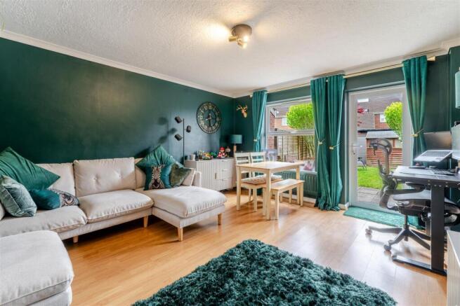 42 Jones Close Yatton BS49 4RA 20.jpg