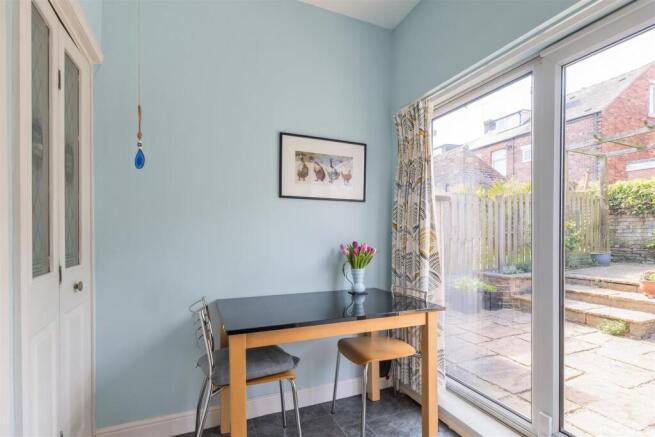 2 bed Semi-Detached for sale Image 9