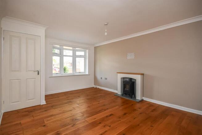 Forge Valley Way, Wombourne, Wolverhampton photo 4