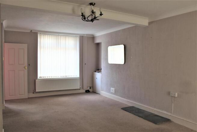 Lounge dining room pic 1  .jpg