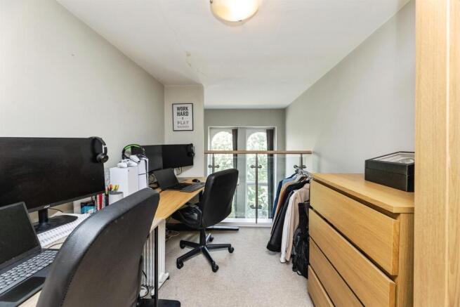 2 bed Apartment for sale Image 11