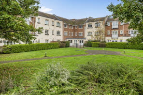 19, Wey House, Spiro Close, Pulborough RH20 1FE