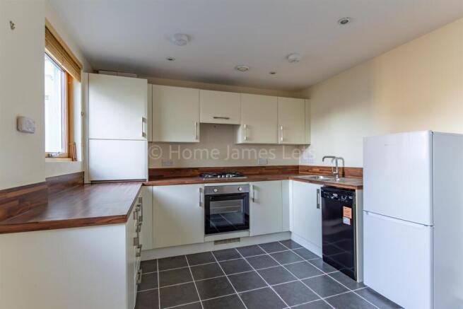 18533124 Kitchen (1).jpg