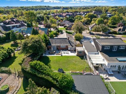 Lower Road, Mountnessing, CM15
