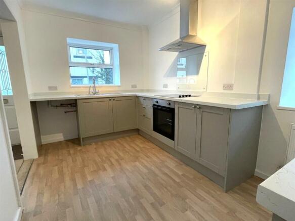 104 b kitchen 2.jpg