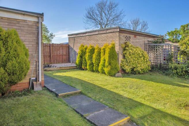 IMG_8930rear garden.jpg