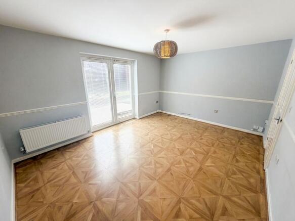 3 bed Semi-Detached to rent Image 4