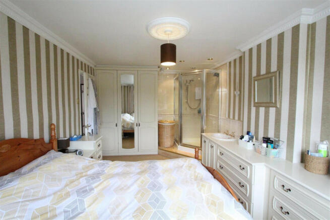 Master Bedroom With En-suite Area