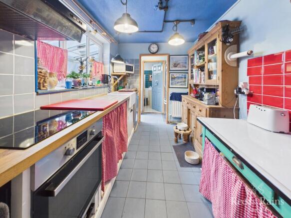2 bed Terraced for sale Image 5