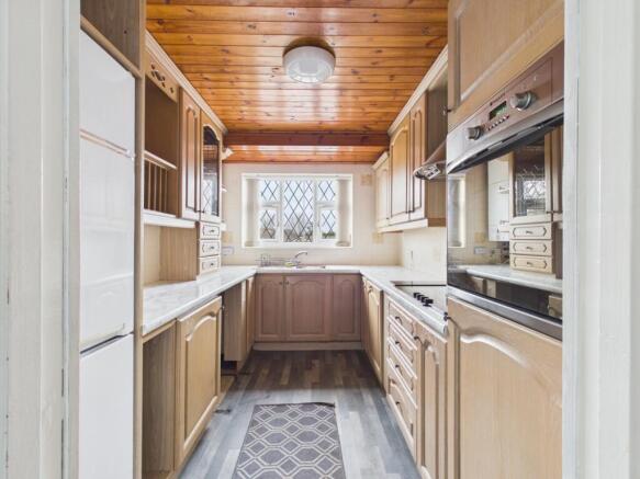 CAM03729G0-PR0238-STILL001