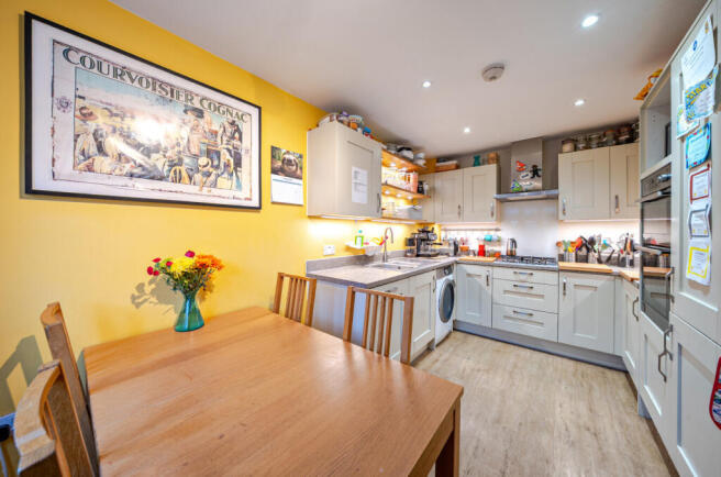 1419564-9-69a1605...