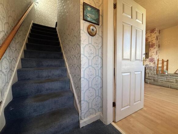 2 bed Semi-Detached for sale Image 9