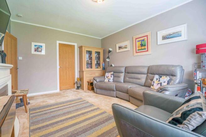 18a, Royal Avenue, Largs, KA30 9JL photo 4