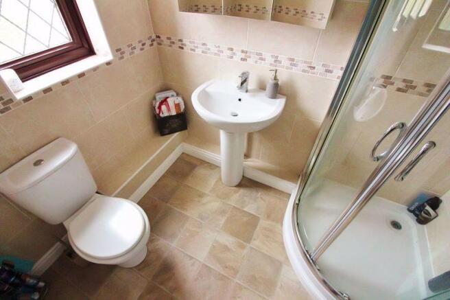 EN SUITE