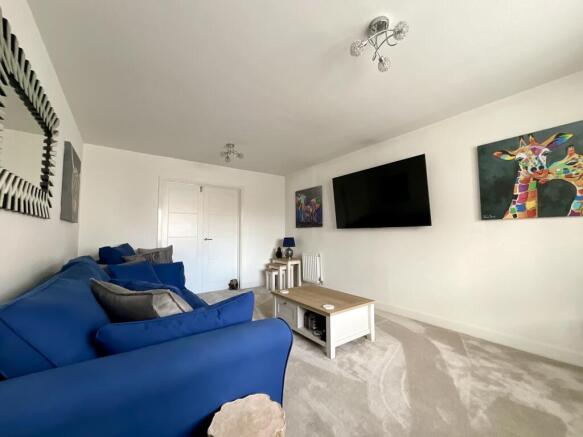 Larkspur Drive, Ruddington, NG11 photo 4