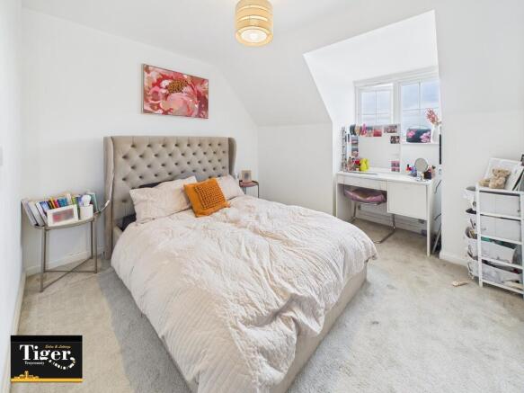 CAM02176G0-PR0684...