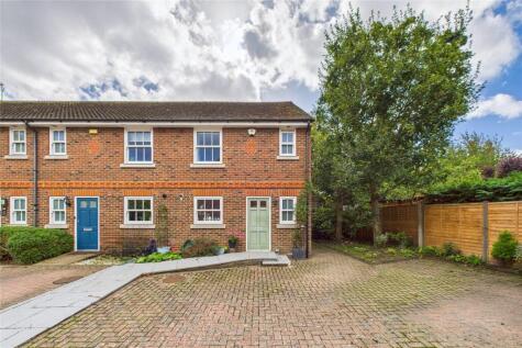 Charlotte Mews, Farnborough, Hampshire, GU14