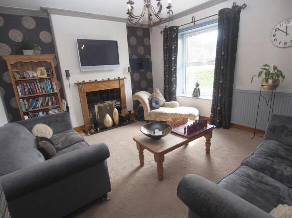 Sitting Room/Bedroom