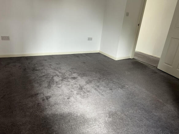 1 bed Apartment to rent Image 5