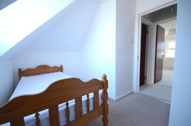 Churchill Road, Bournemouth, BH1 – další