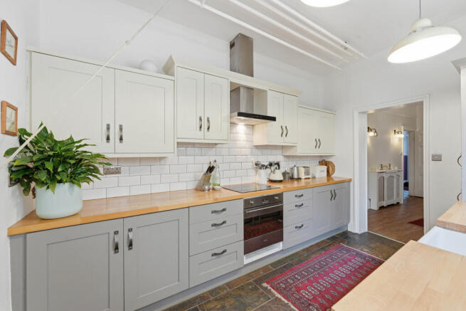 4 bed Terraced for sale Image 5