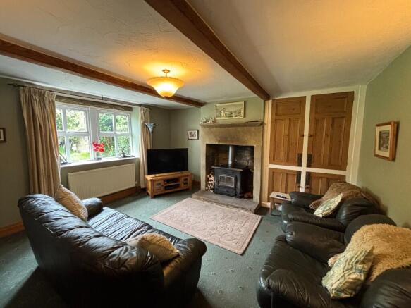 6 bed Detached for sale Image 5