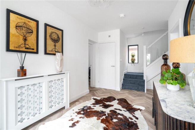 4 bed Detached for sale Image 10