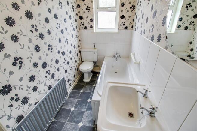 3 bed Terraced for sale Image 6