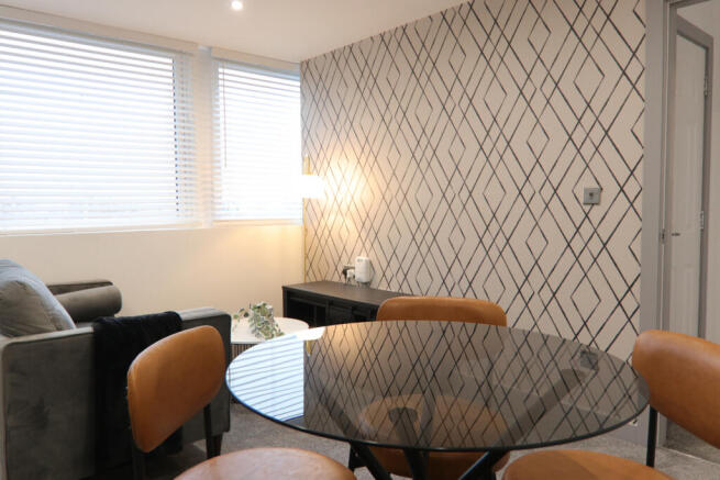 1 bed Flat to rent Image 6