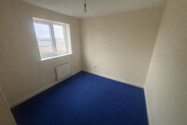 3 bed Semi-Detached to rent Image 6