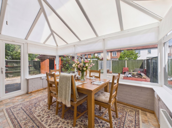 Conservatory (Virtually Furnished)
