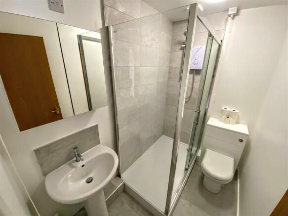 SHOWER ROOM/W.C.