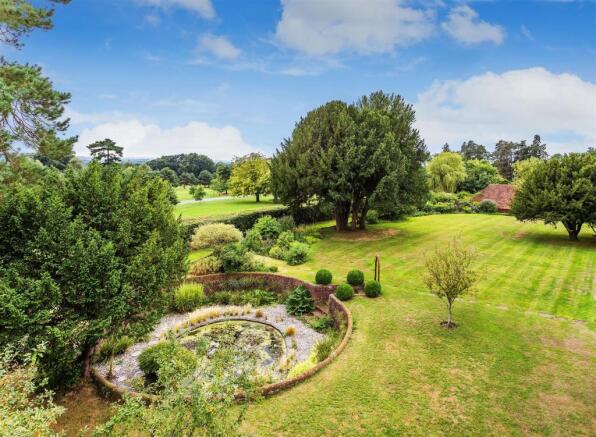house. estate agency Cranleigh Barhatch Farm