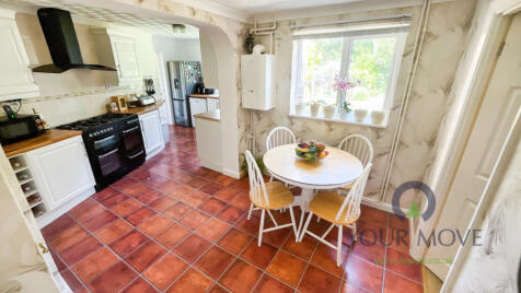 Cotswold Close, Bedford, Bedfordshire, MK41