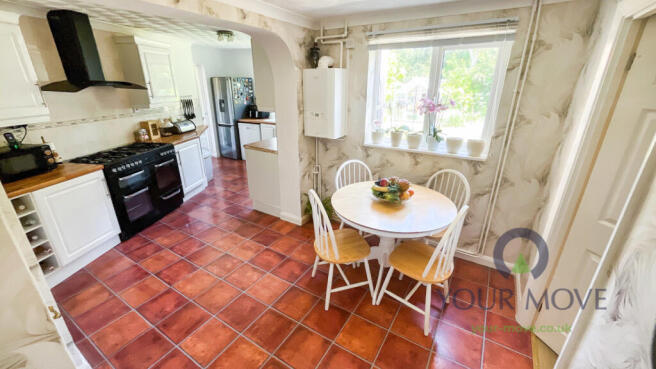 Kitchen/Breakfast Rm